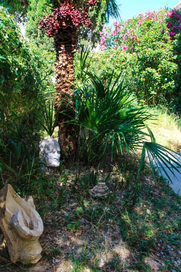 Olive Shade - Apartment Near The Beach Split Buitenkant foto