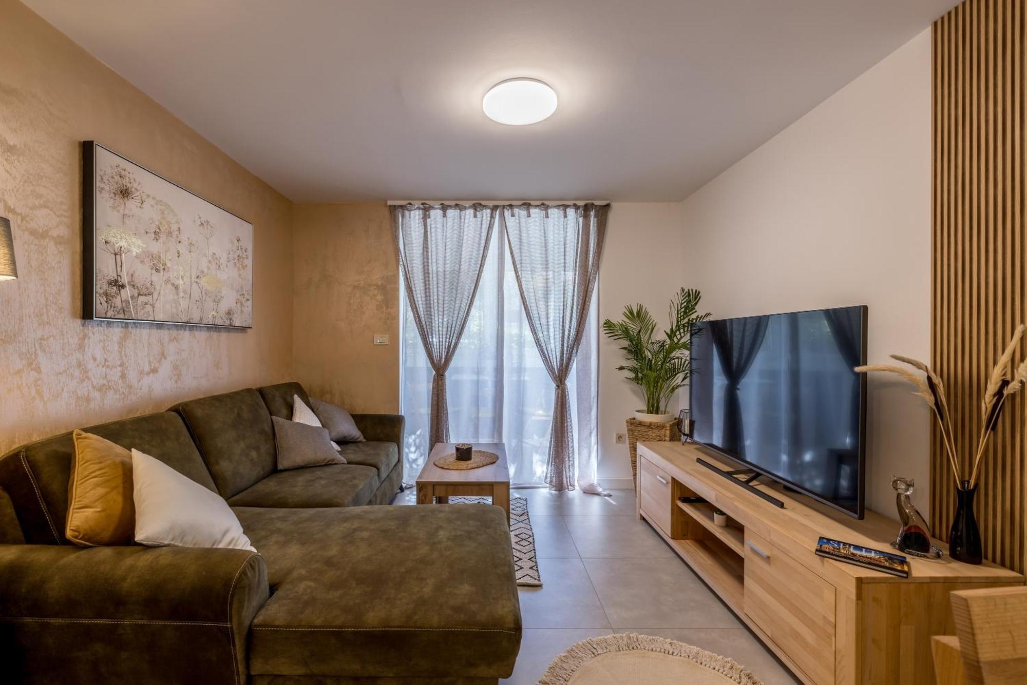 Olive Shade - Apartment Near The Beach Split Buitenkant foto