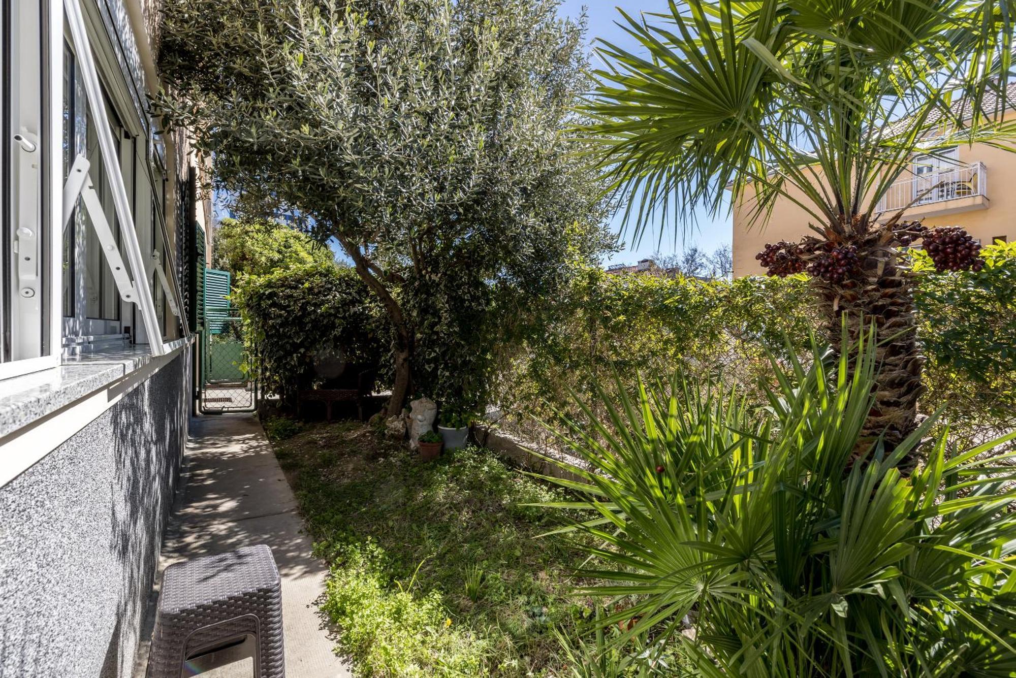 Olive Shade - Apartment Near The Beach Split Buitenkant foto